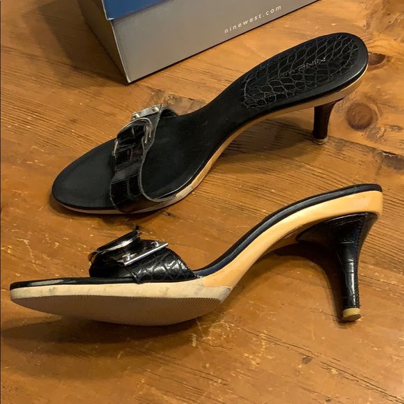 Nine West black heels - Picture 2 of 6